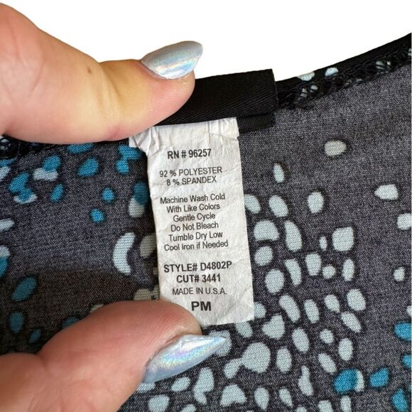 Perceptions Petite Short Sleeve Abstract Mini Fit + Wrap Flare Dress - Size PM - Picture 7 of 7